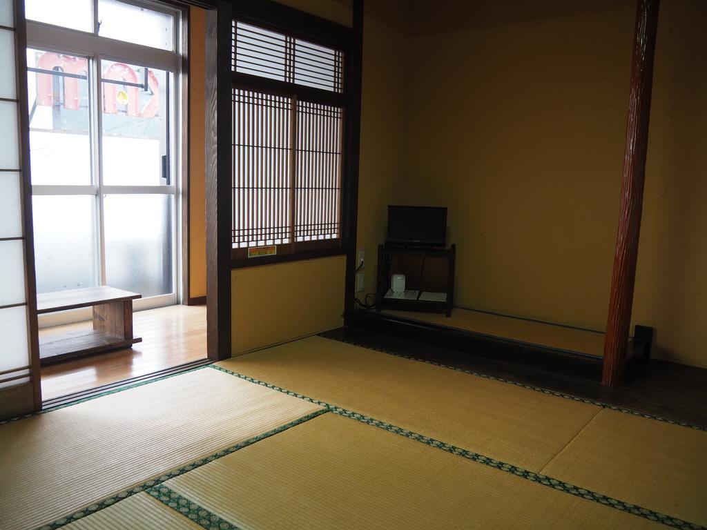 Sudomari Minshuku Friend Hotel Якушима Екстериор снимка