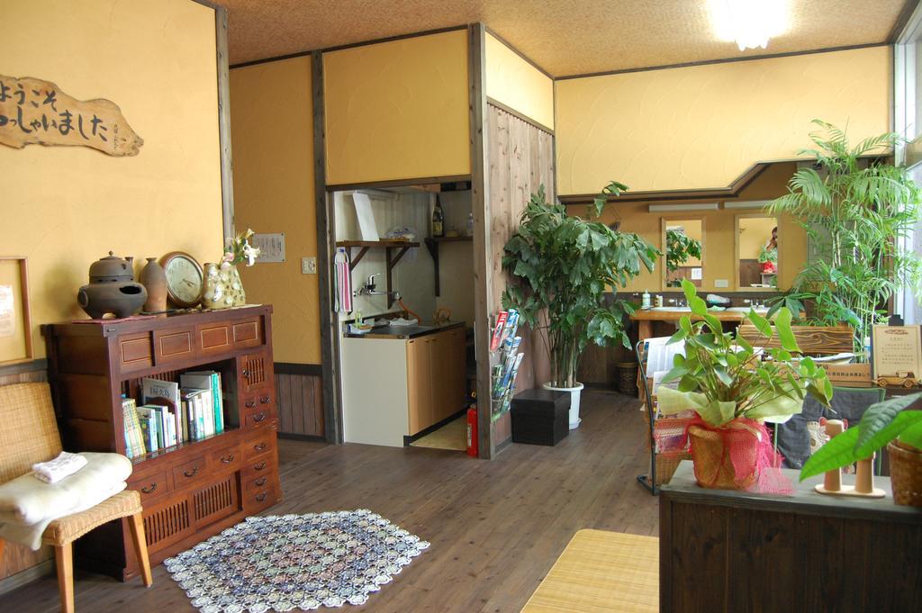Sudomari Minshuku Friend Hotel Якушима Екстериор снимка